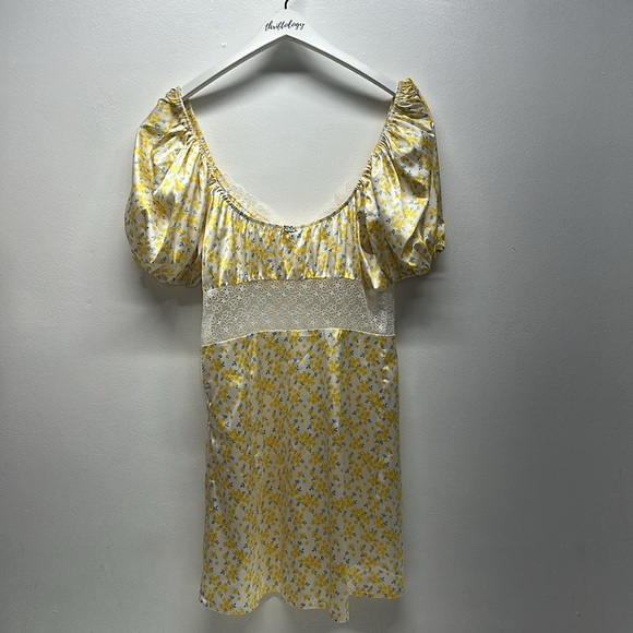 For Love & Lemons Dress Daffodil Floral Sheer Puff Sleeve Lace Mini Size Small - Picture 10 of 11